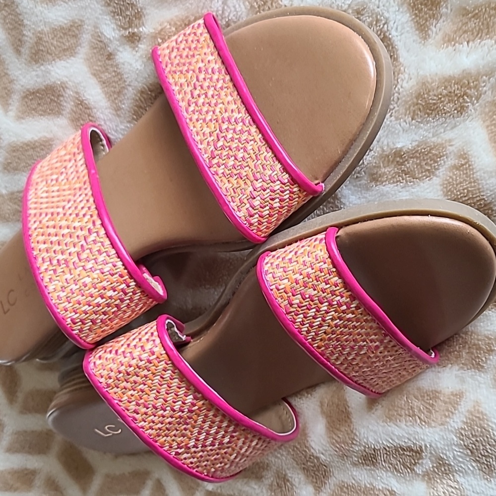 Sandals - Picture 4 of 5
